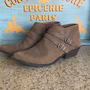 ECU Lucky brand brown booties.